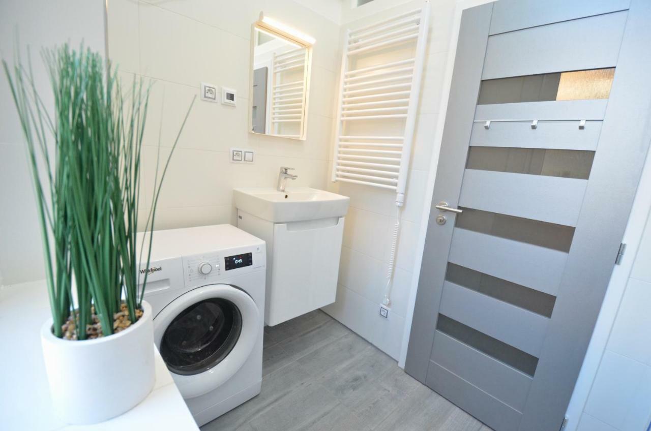 Apartmany Jizdarenska Karlovy Vary Exterior photo